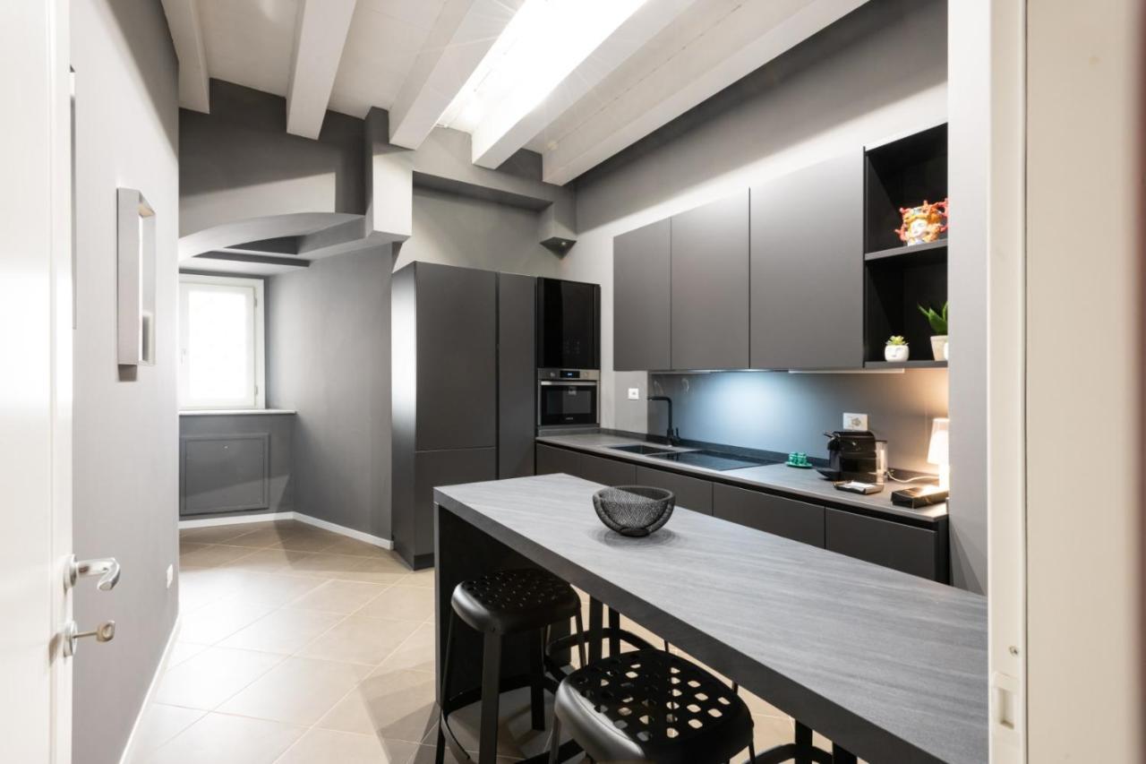 Carlo Suite Apartments Con Vasca Idromassaggio Παλέρμο Εξωτερικό φωτογραφία